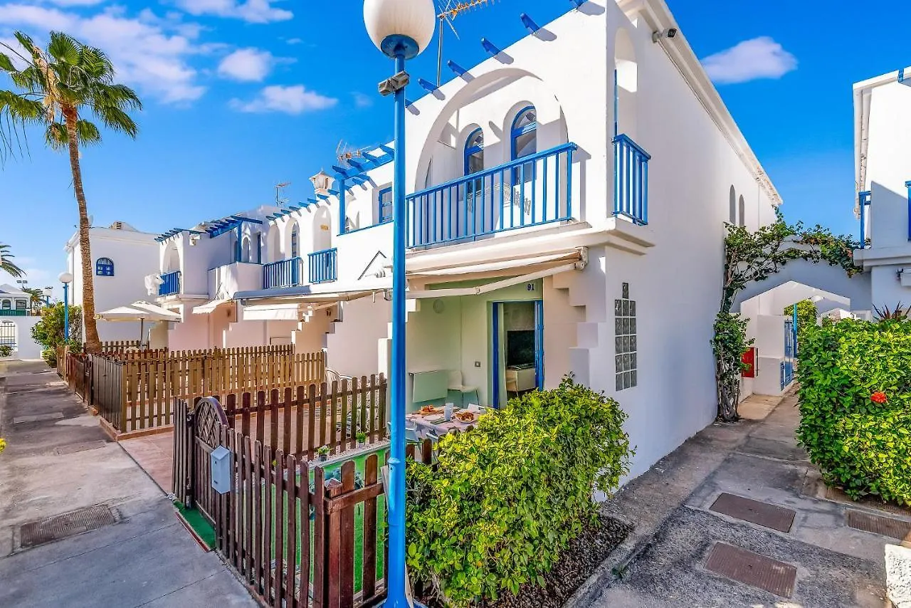Duplex Poolside Playa Del Ingles contacts